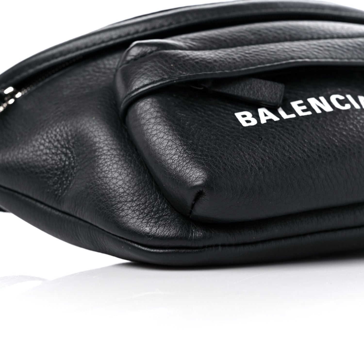 Balenciaga Smooth Calfskin Logo Everyday Beltpack XS Black White 8 of 12