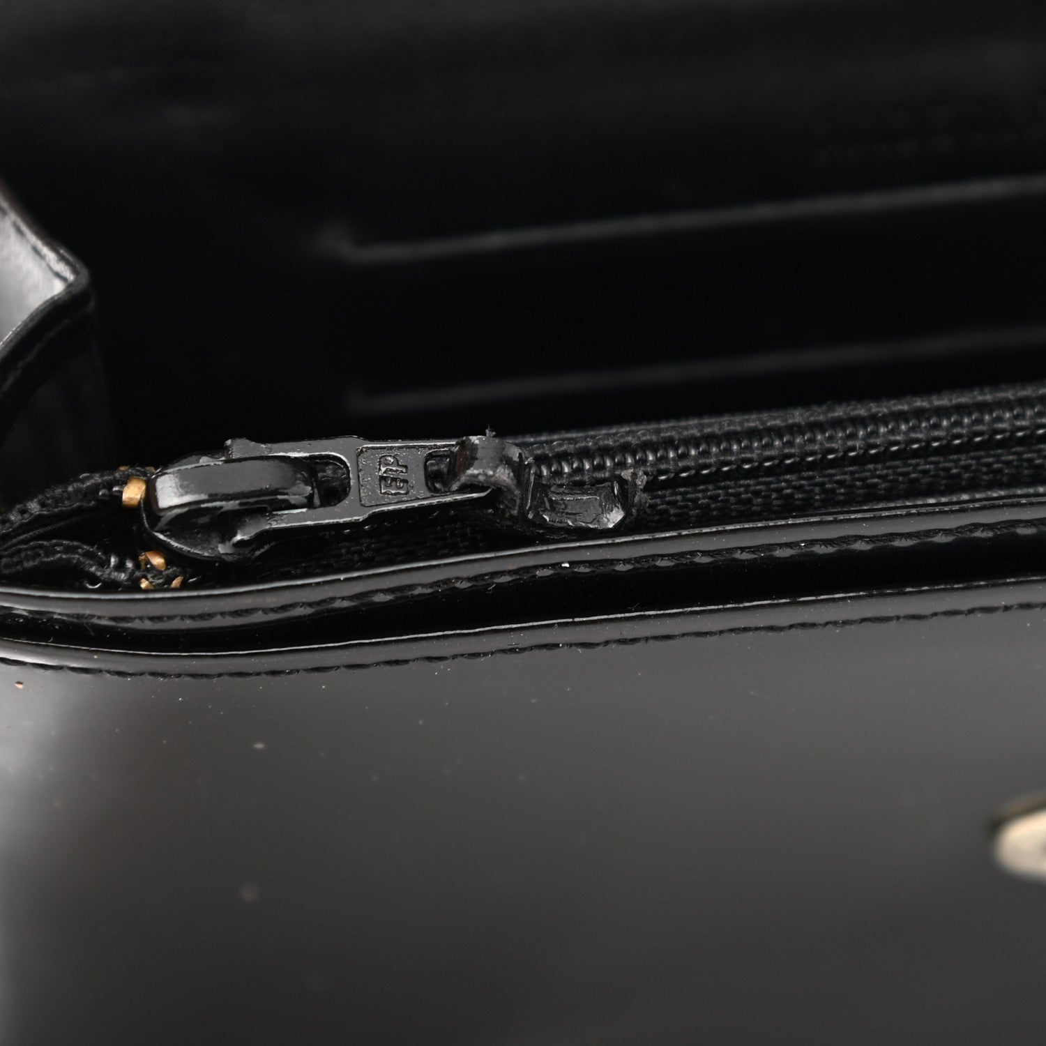 Chanel Patent CC Flap Wallet Black 10 of 10