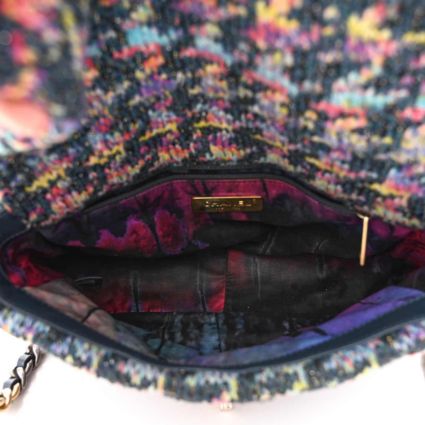 Tweed Quilted Medium Chanel 19 Flap Dark Multicolor