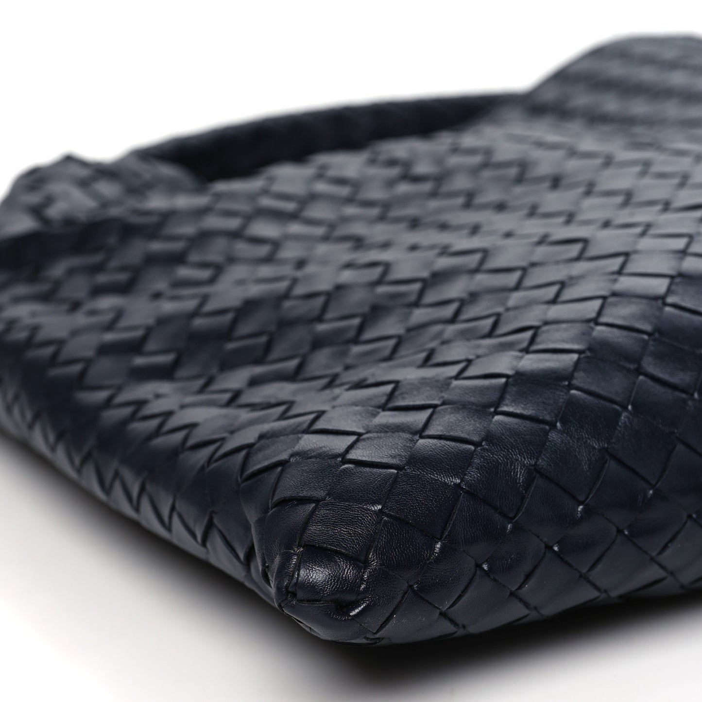 Calfskin Intrecciato Large Hop Space