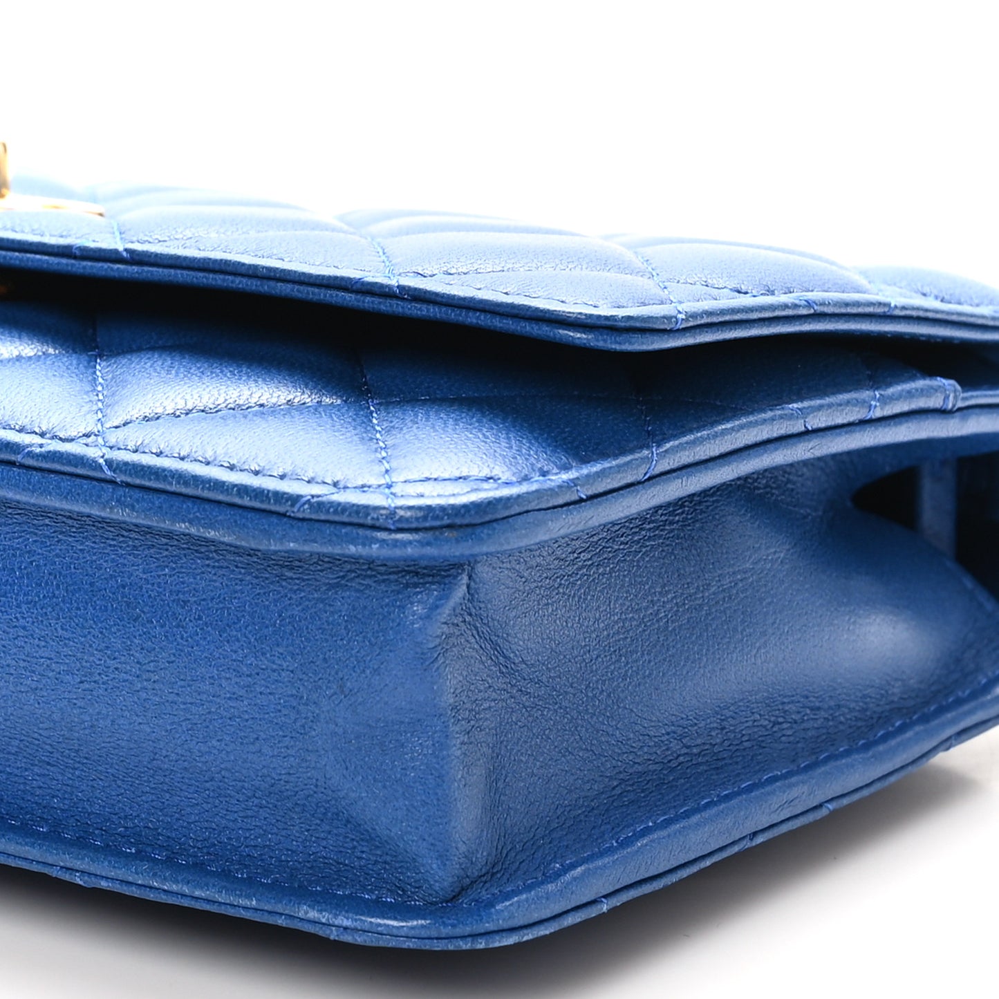 Lambskin Quilted CC Pearl Crush Wallet on Chain WOC Blue