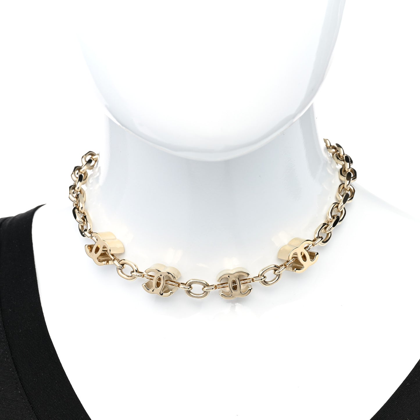 Metal CC Short Necklace Gold
