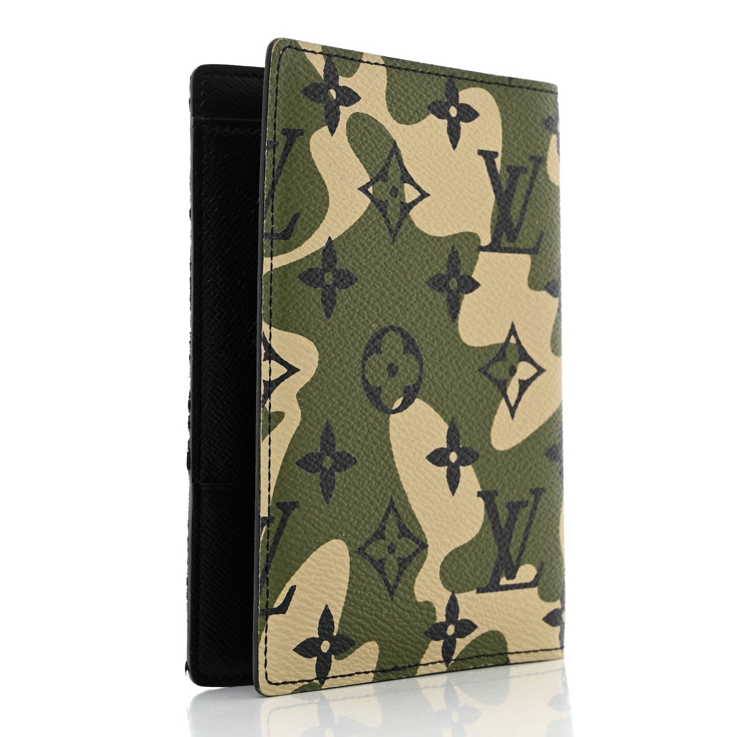 Louis Vuitton Monogramouflage Passport Cover 3 of 8