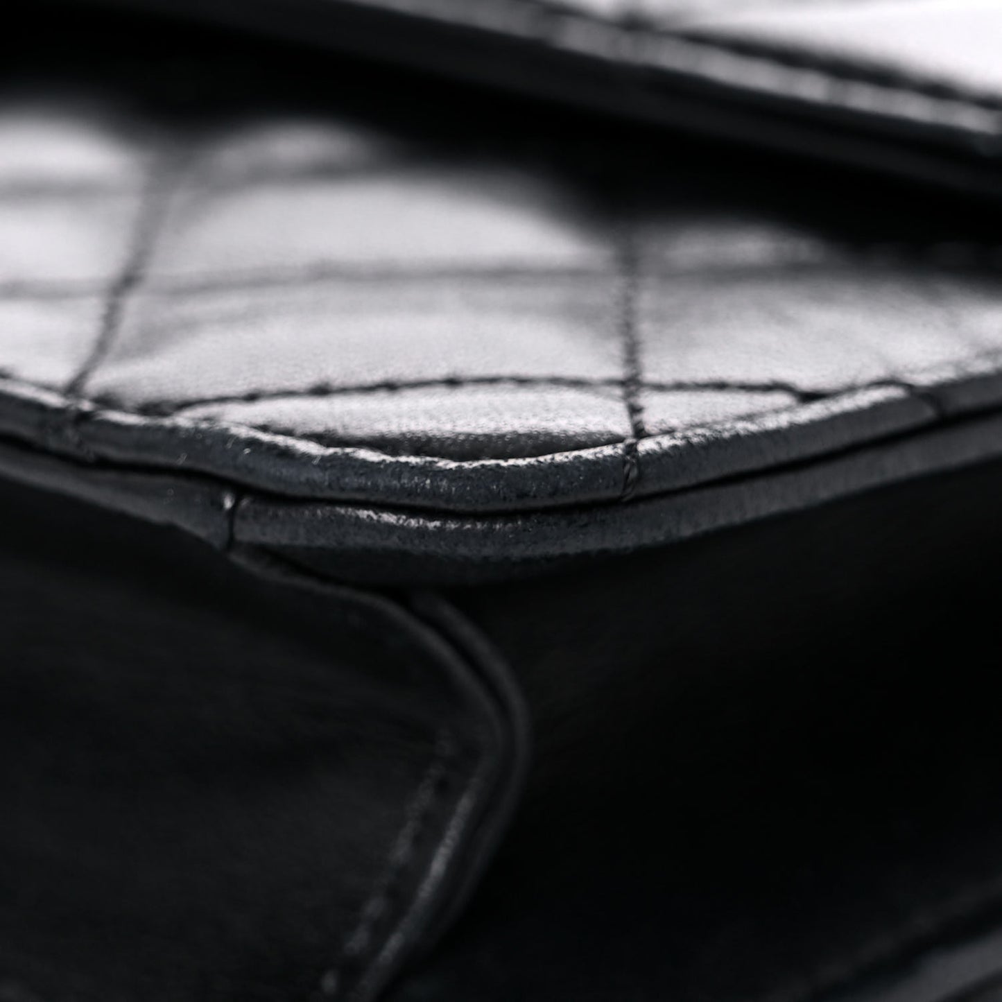 Lambskin Quilted Medium Crossing Times Flap Black