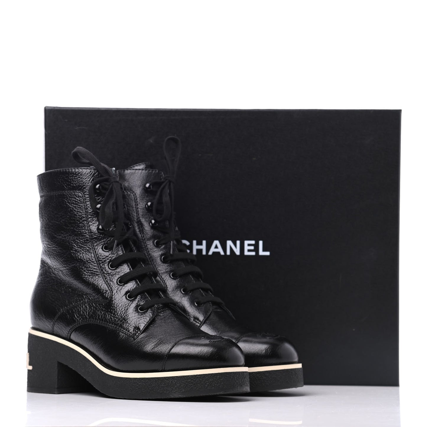 Shiny Crumpled Lambskin Lace Up Boots 39 Black