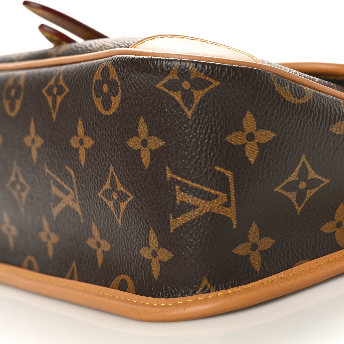 Monogram Diane Black