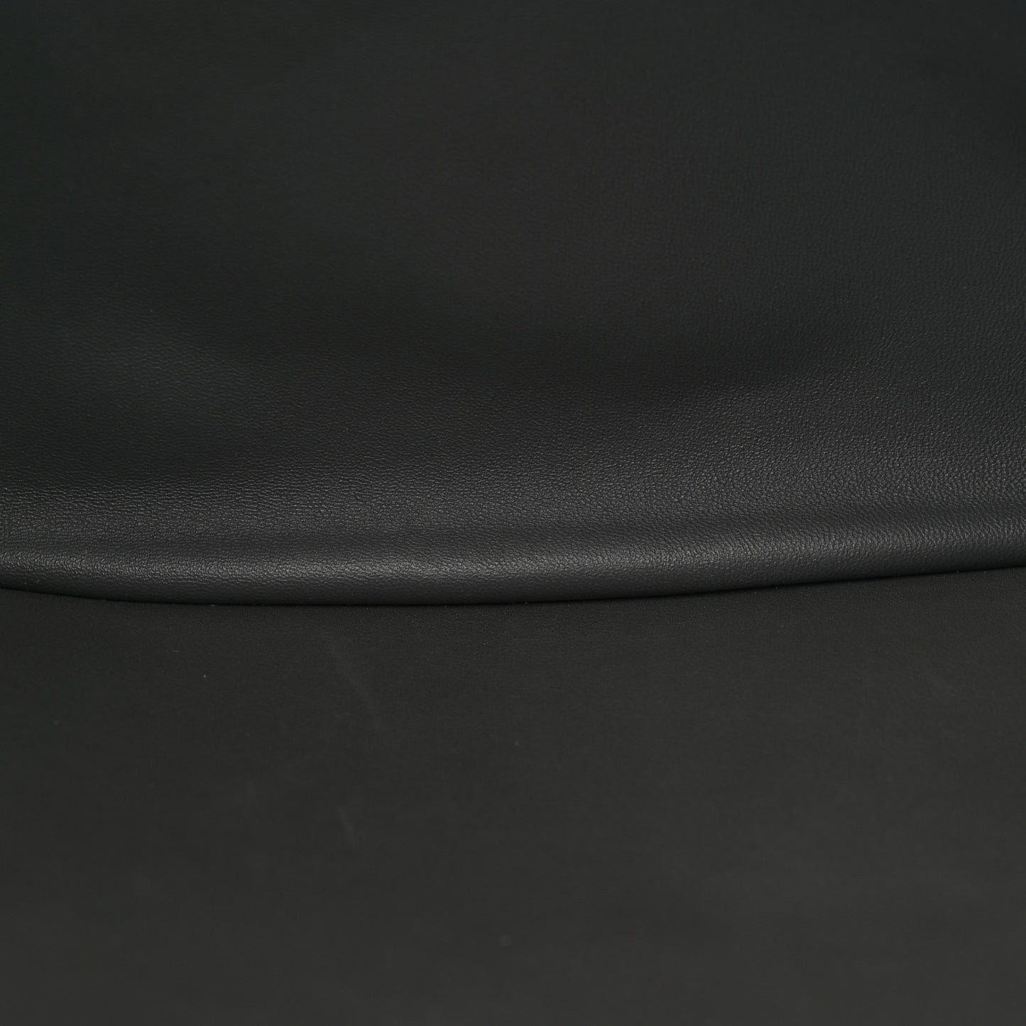 Natural Smooth Calfskin Medium Rodeo Top Handle Handbag Grey