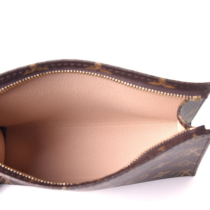 Louis Vuitton Monogram Toiletry Pouch 19 5 of 9