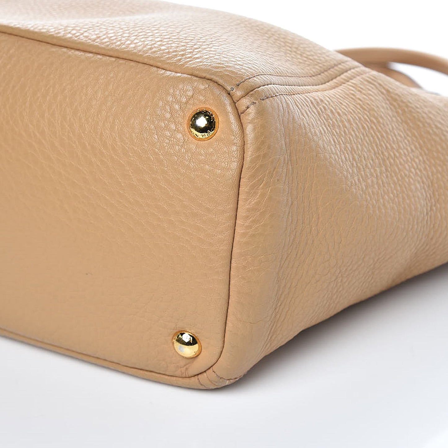 Vitello Daino Side Pocket Tote Sughero