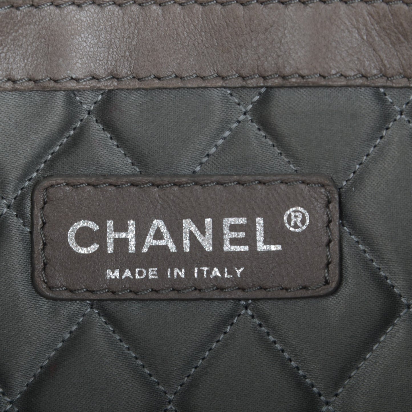 Distressed Lambskin Le Marais Ligne Flap Black