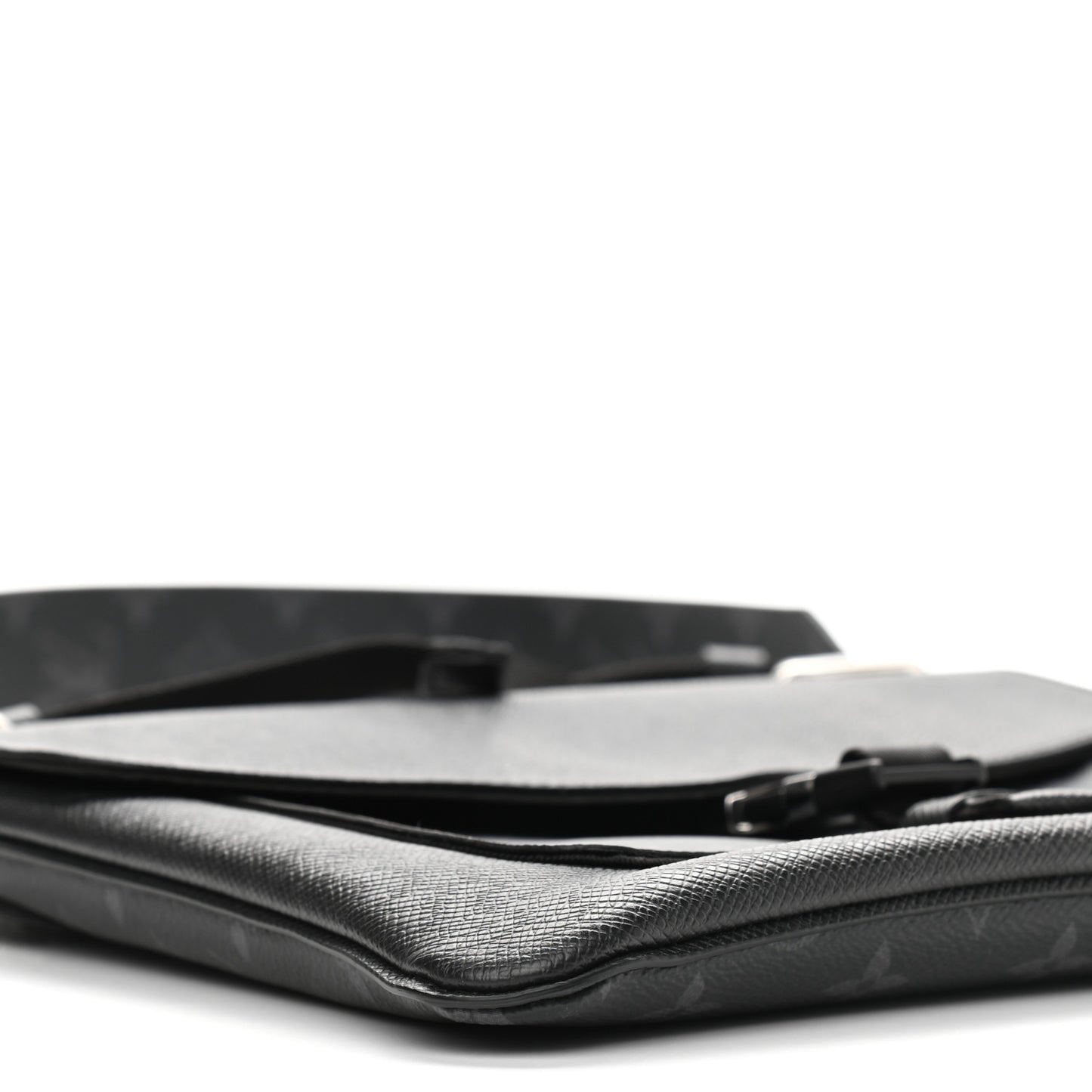 Taigarama Messengerama Black
