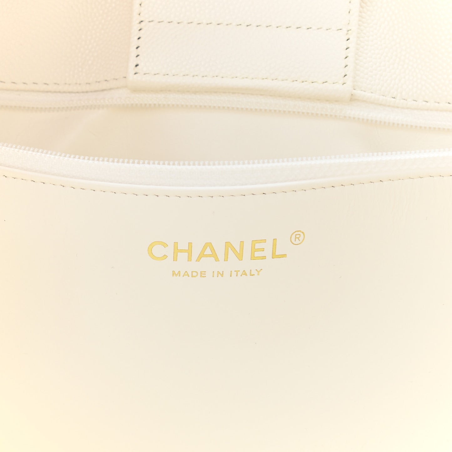Caviar Quilted Large Classic Shopping Tote White
