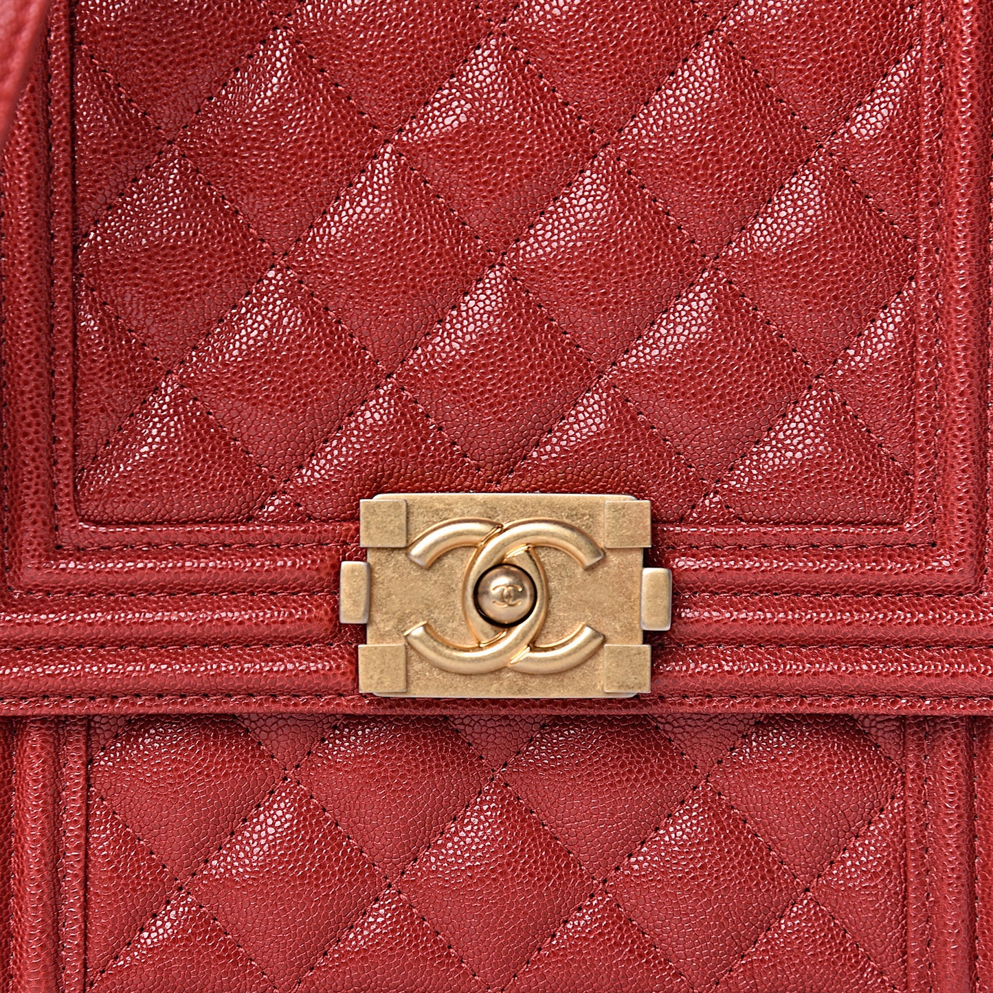 Caviar Quilted North South Boy Flap Red