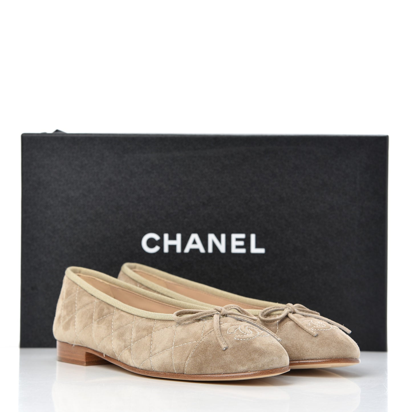 Suede Calfskin Quilted Cap Toe CC Ballerina Flats 35.5 Beige