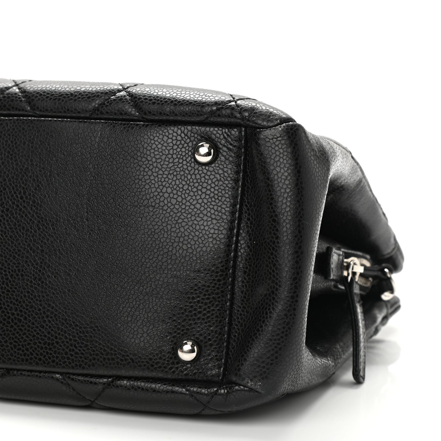 Caviar Quilted CC Timeless Soft Tote Black