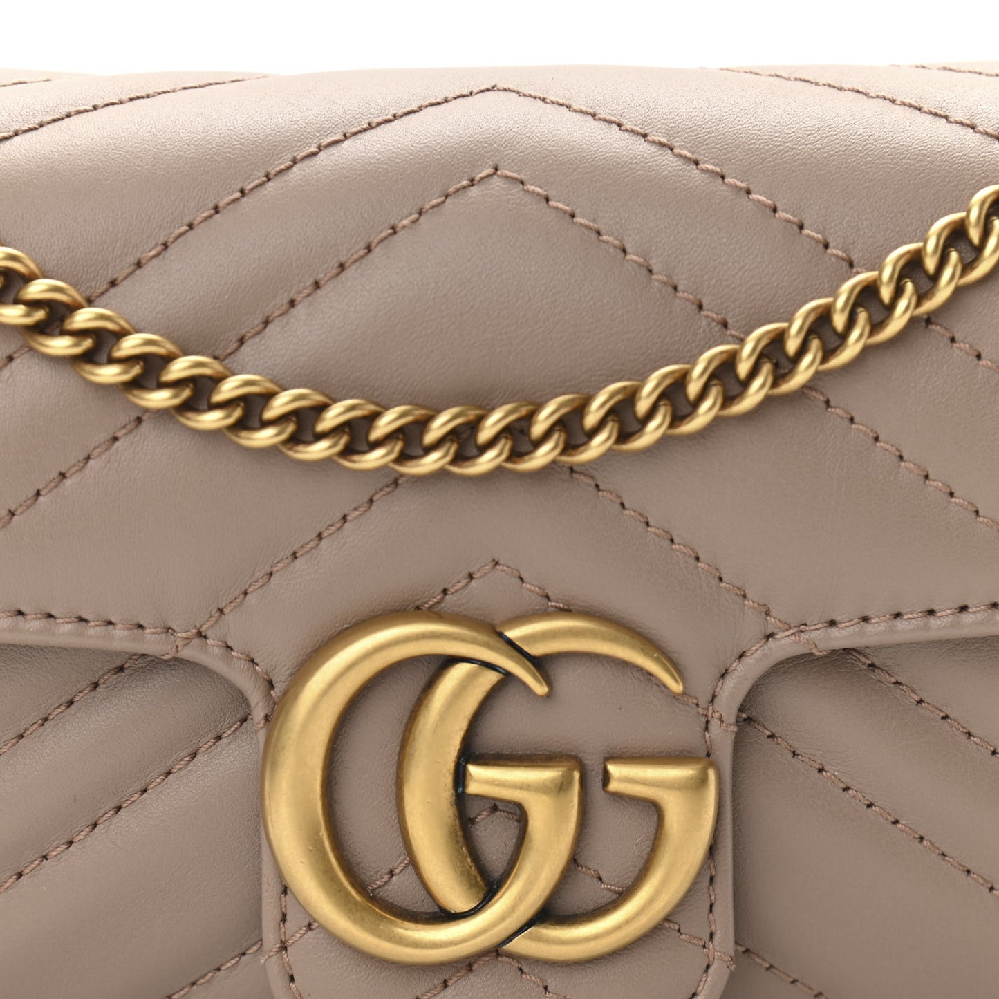 Calfskin Matelasse Super Mini GG Marmont Shoulder Bag Porcelain Rose