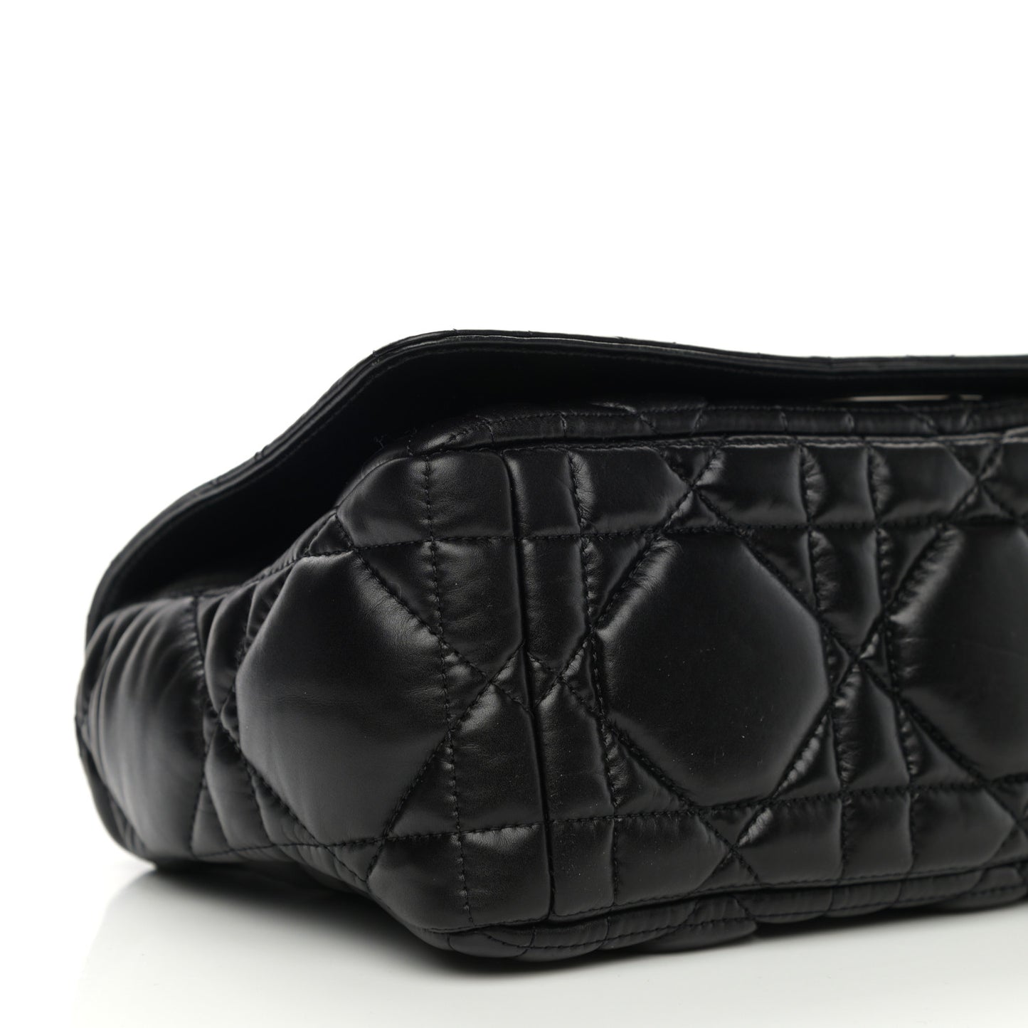 Calfskin Macrocannage Medium Caro Bag Black