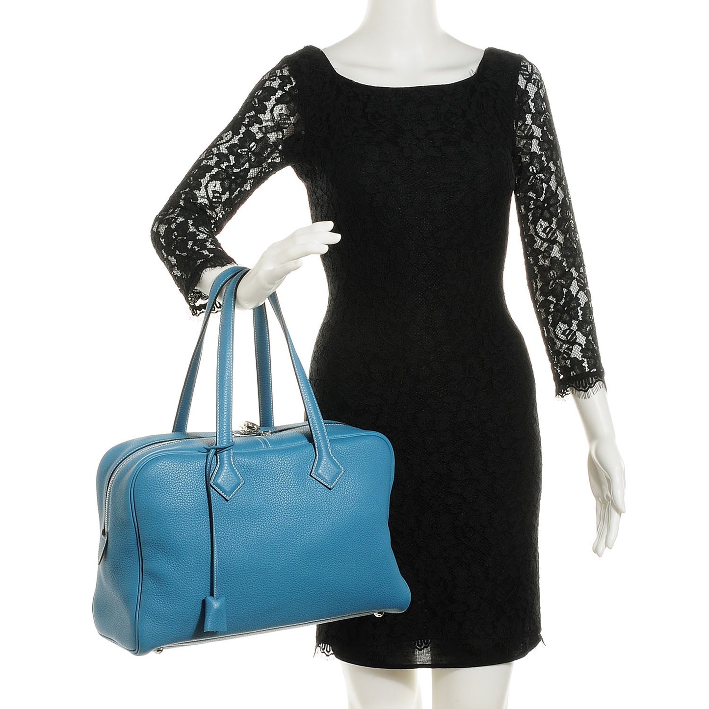 Taurillon Clemence Victoria II 35 Blue Jean