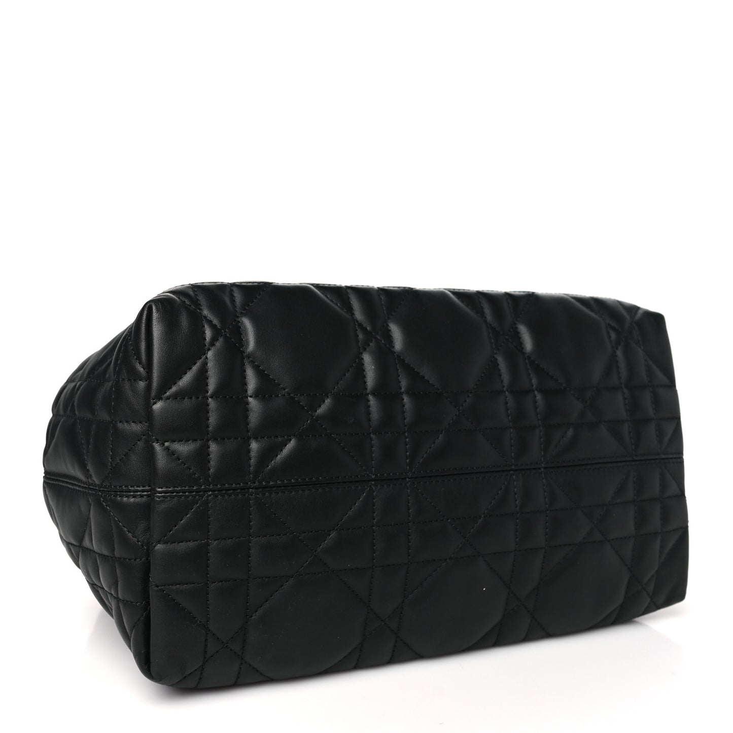 Calfskin Macrocannage Medium Toujours Black