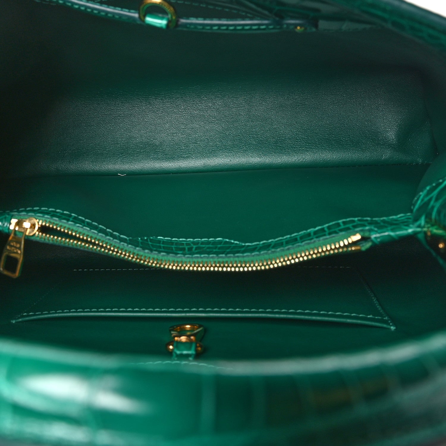 Louis Vuitton Alligator Capucines MM Emeraude 5 of 9