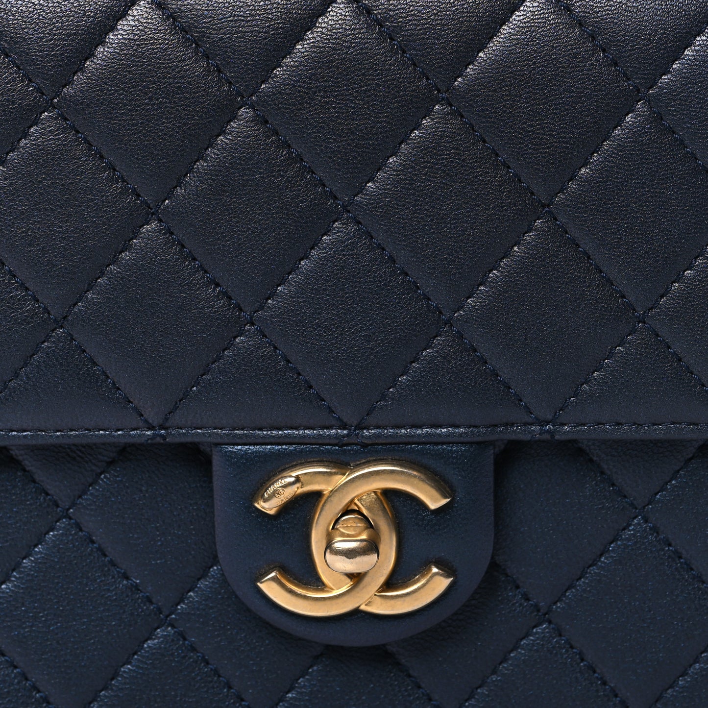Iridescent Lambskin Quilted Chic Pearls Flap Navy Blue