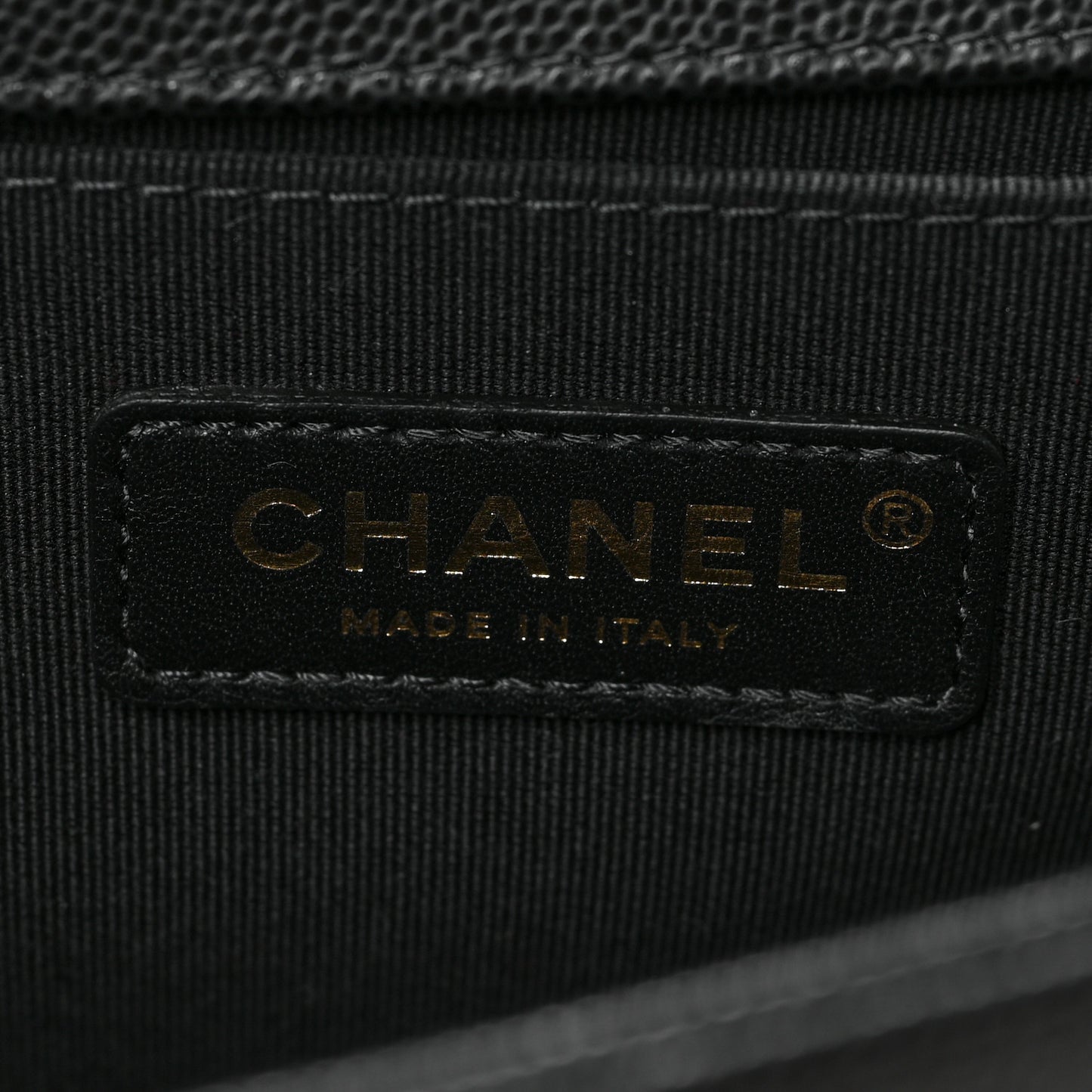 Caviar Quilted Medium Boy Flap Black