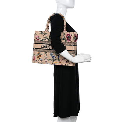 Christian Dior Raffia Embroidered Petites Fleurs Medium Book Tote Natural 2 of 10