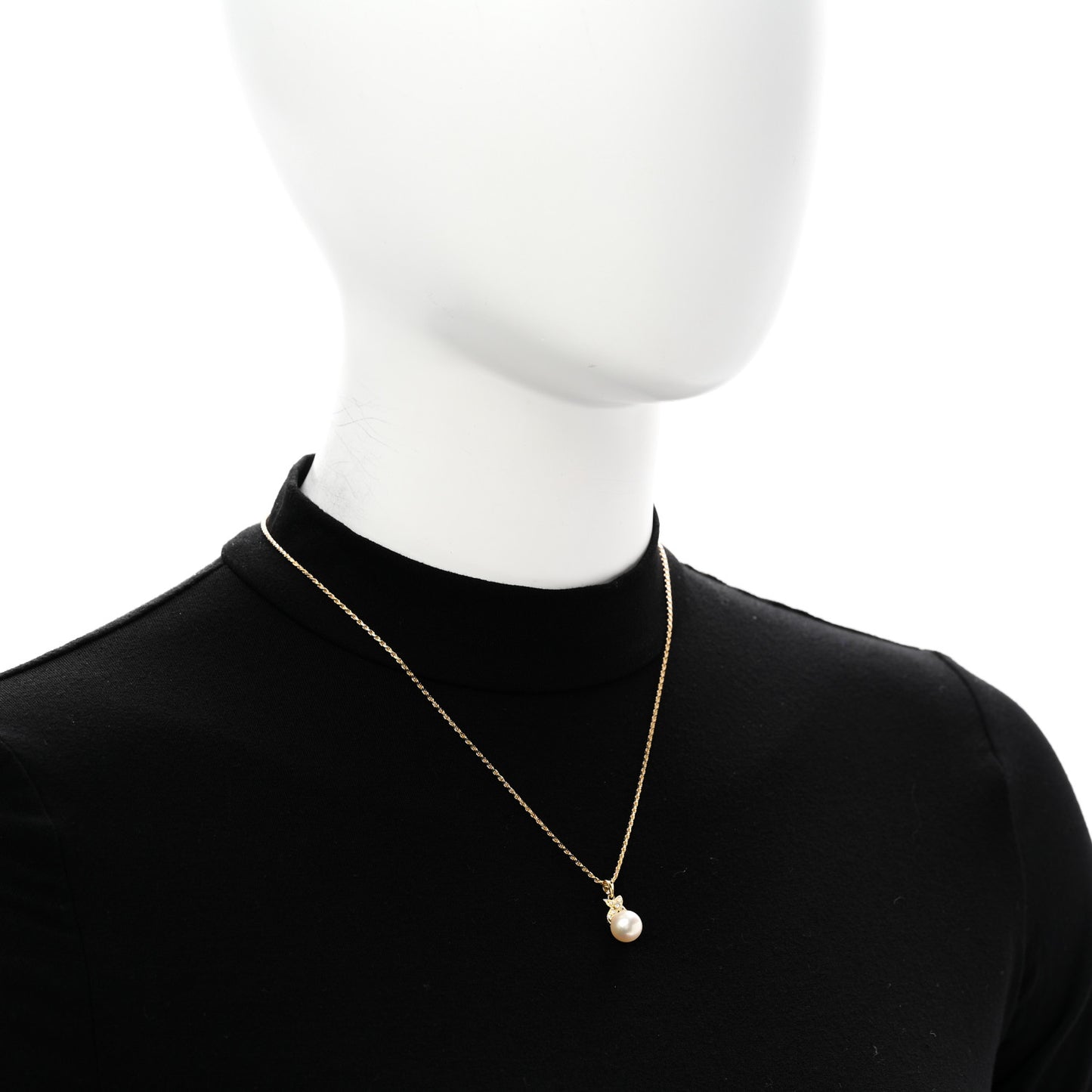 18K Yellow Gold Diamond Akoya Cultured Pearl Pendant Necklace