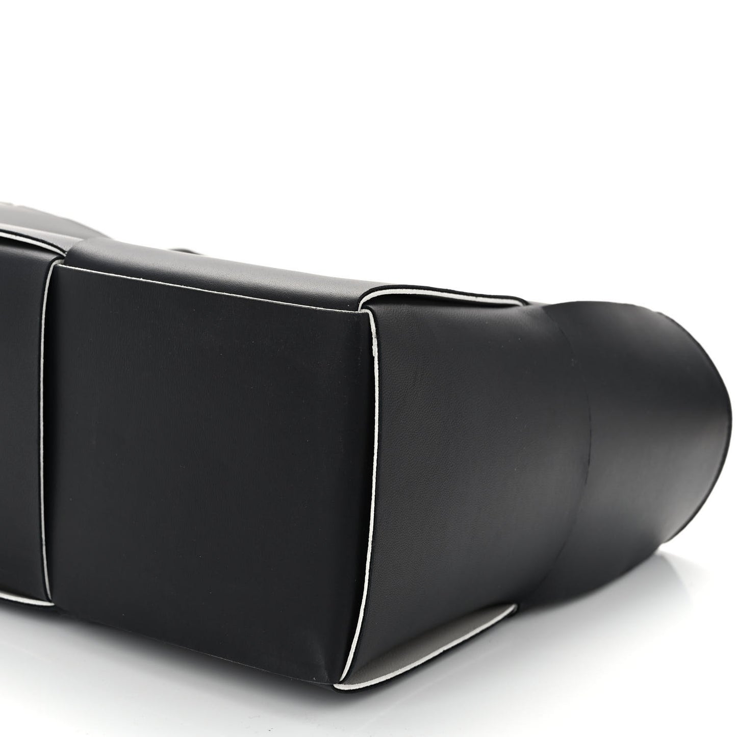 Nappa Maxi Intrecciato Medium Arco Tote Black White