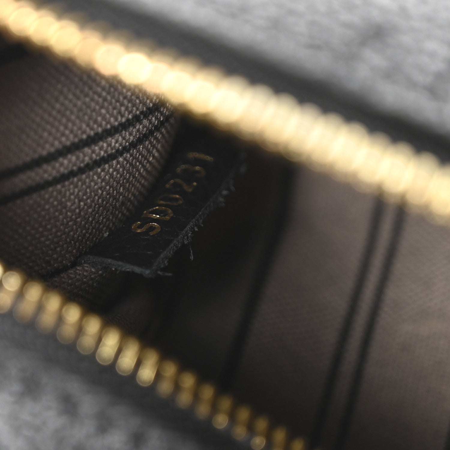 Louis Vuitton Empreinte Pochette Metis Black 7 of 10