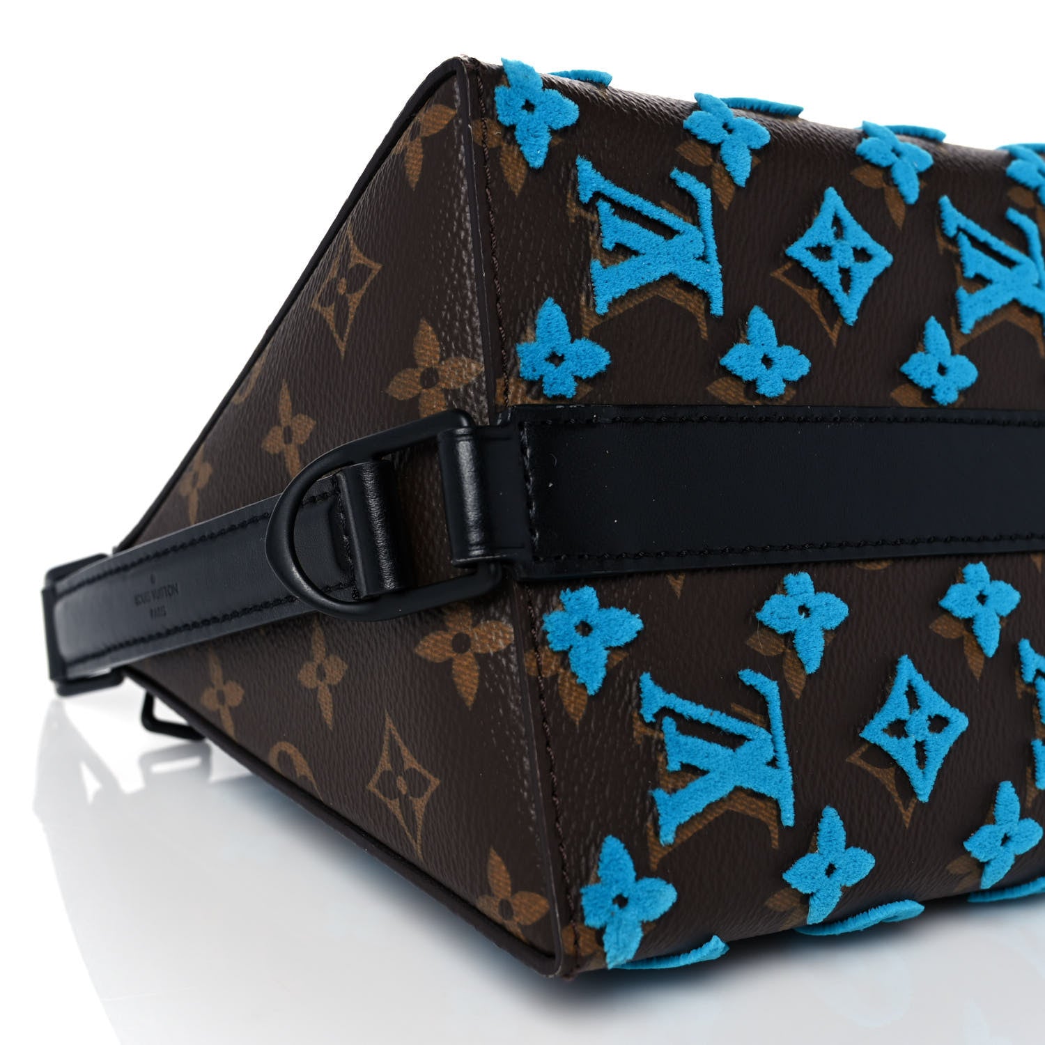 Louis Vuitton Monogram Tuffetage Triangle Messenger Turquoise 7 of 8