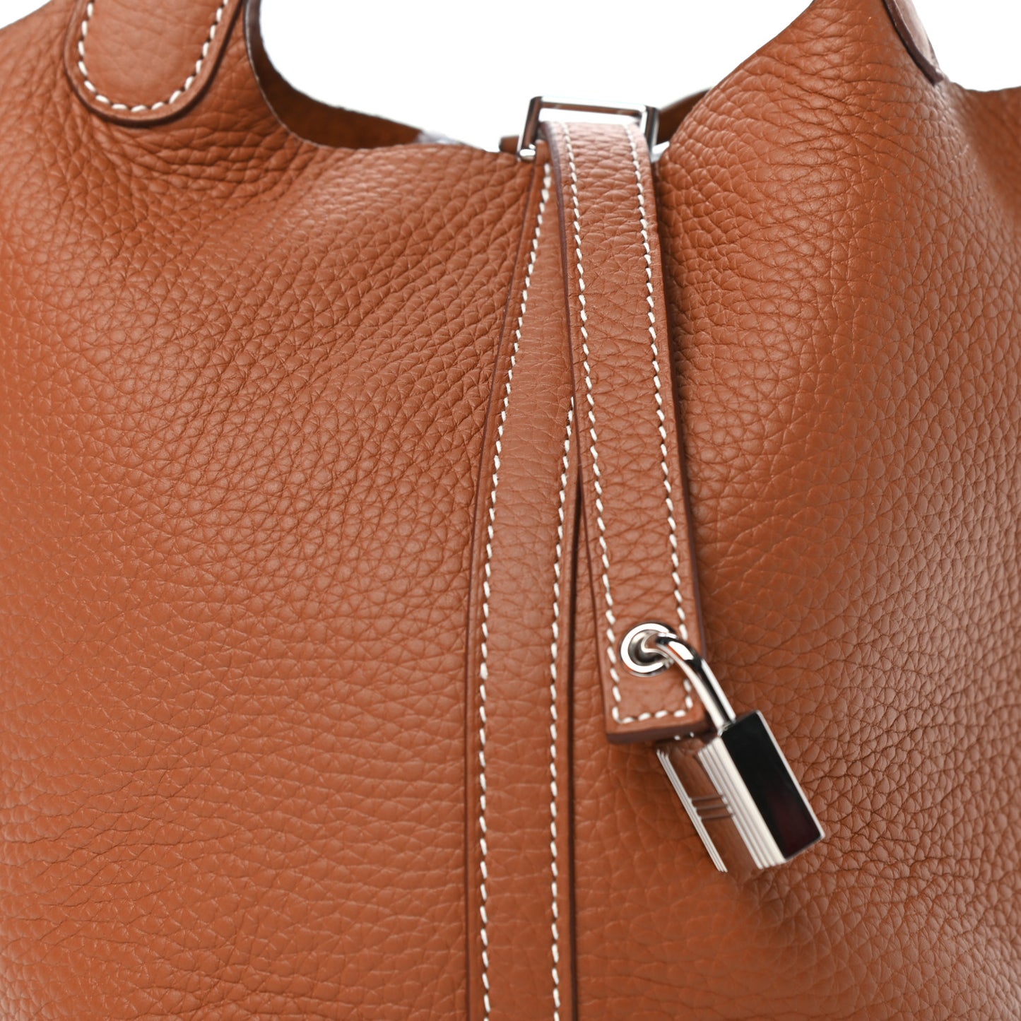 Taurillon Clemence Picotin Lock 18 PM Gold