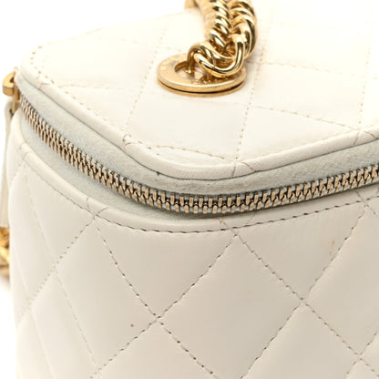 Chanel Lambskin Resin Quilted Vanity Case With Chain White 18 of 19