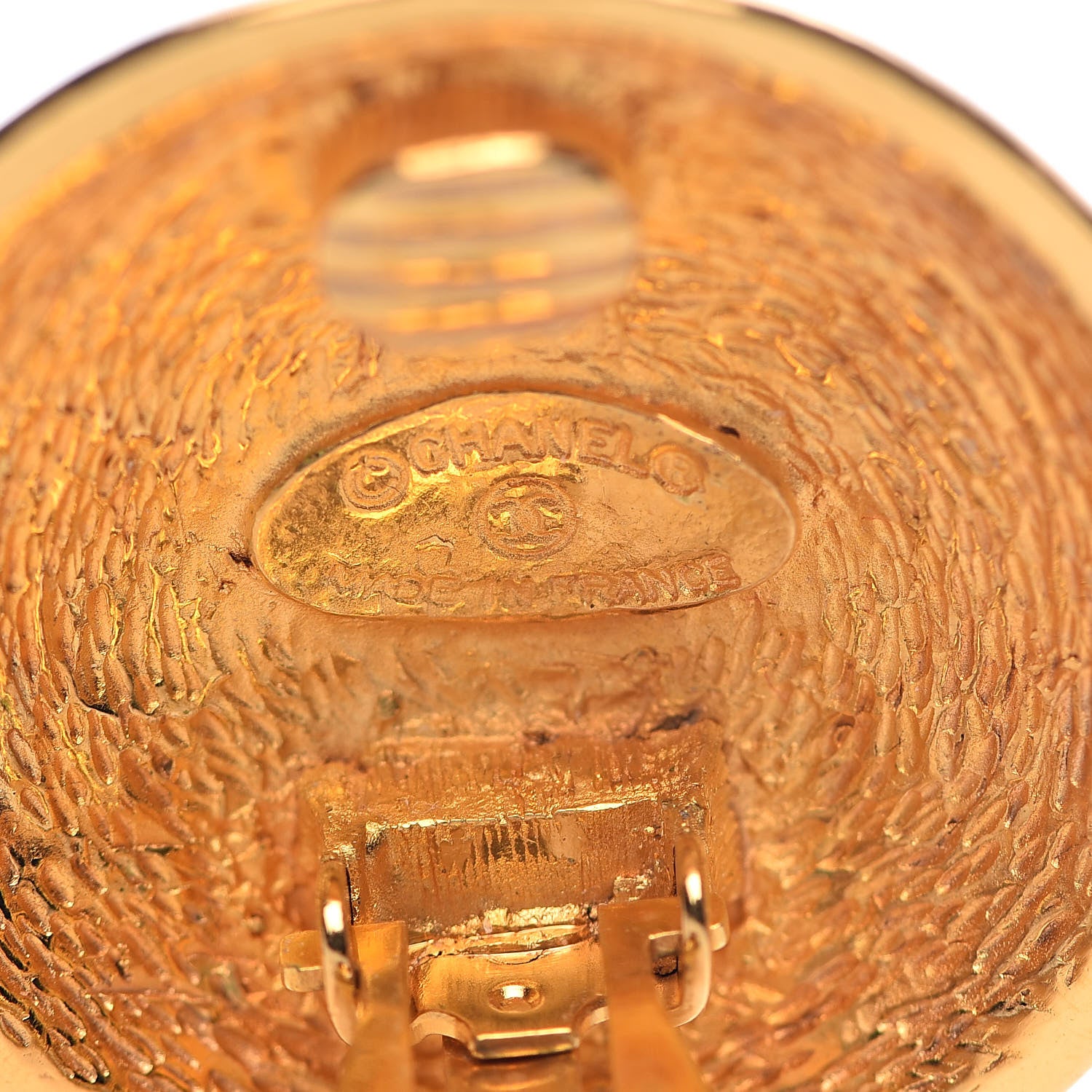 Chanel Metal Quilted CC Round Clip On Earrings Gold 4 of 5