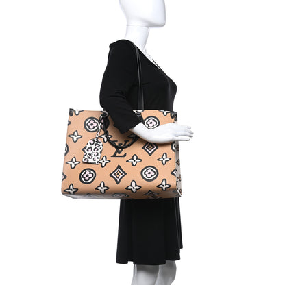 Louis Vuitton Monogram Giant Wild At Heart Onthego GM Arizona 2 of 8