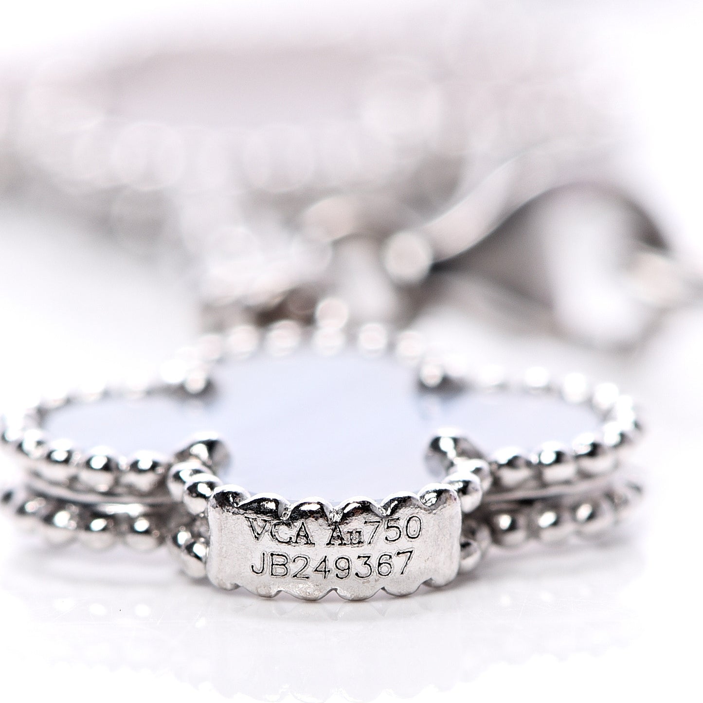 18K White Gold Chalcedony Mother of Pearl 5 Motifs Magic Alhambra Bracelet