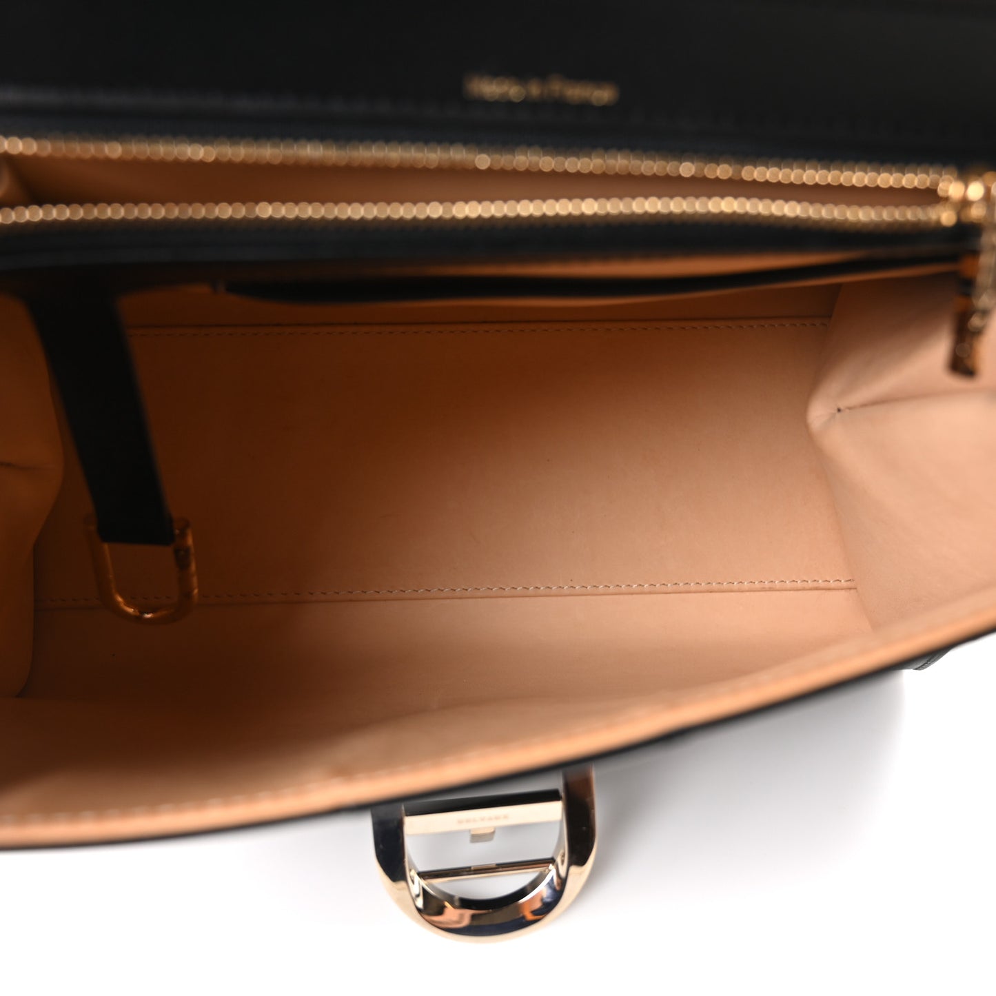 Box Calfskin MM Brillant Satchel Black Black