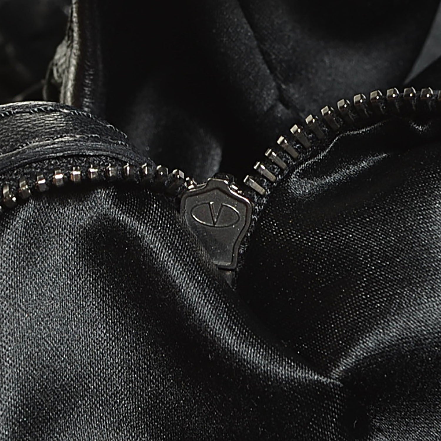 Valentino Garavani Nappa Large Nuage Bow Tote Black 8 of 9