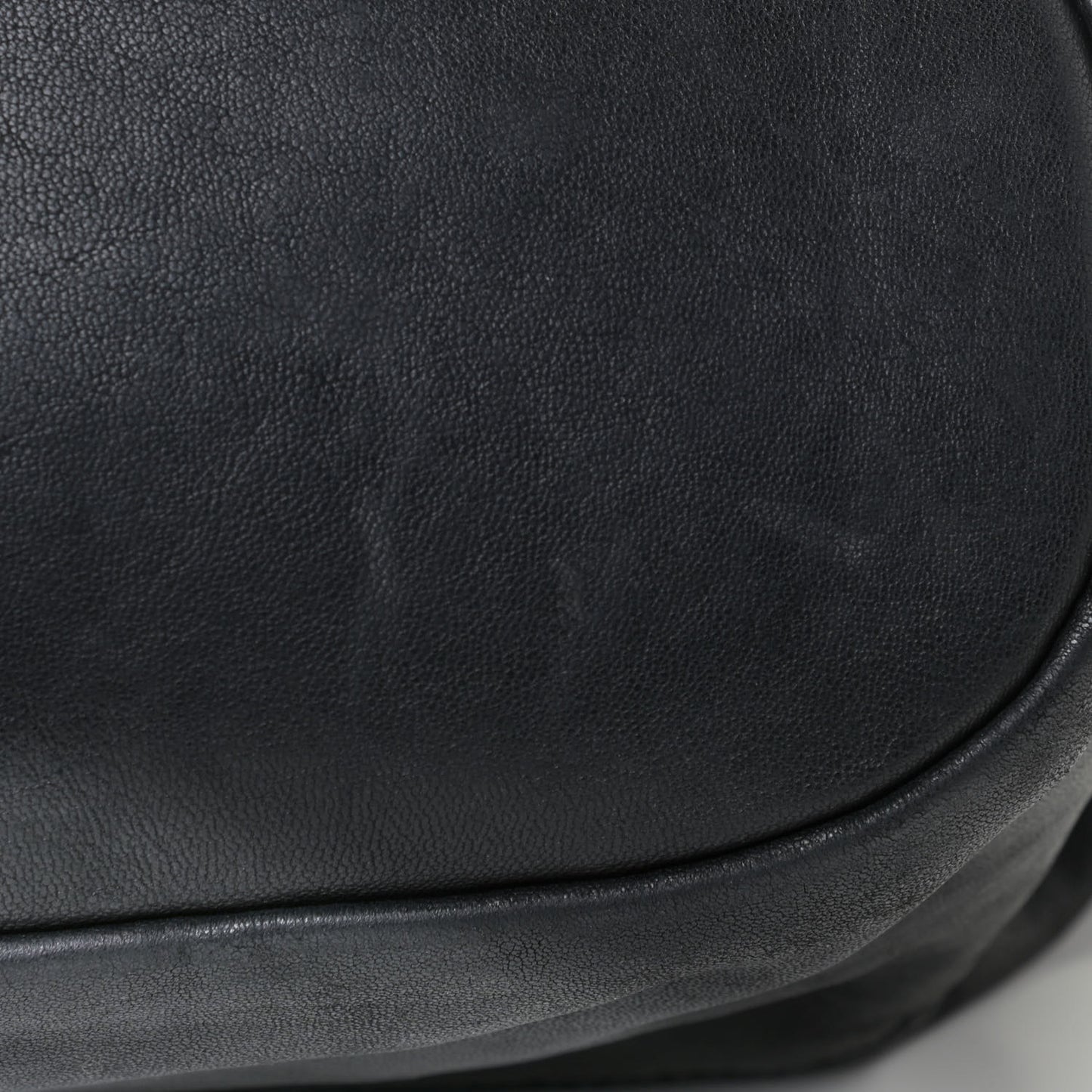 Lambskin Medium Nightingale Black