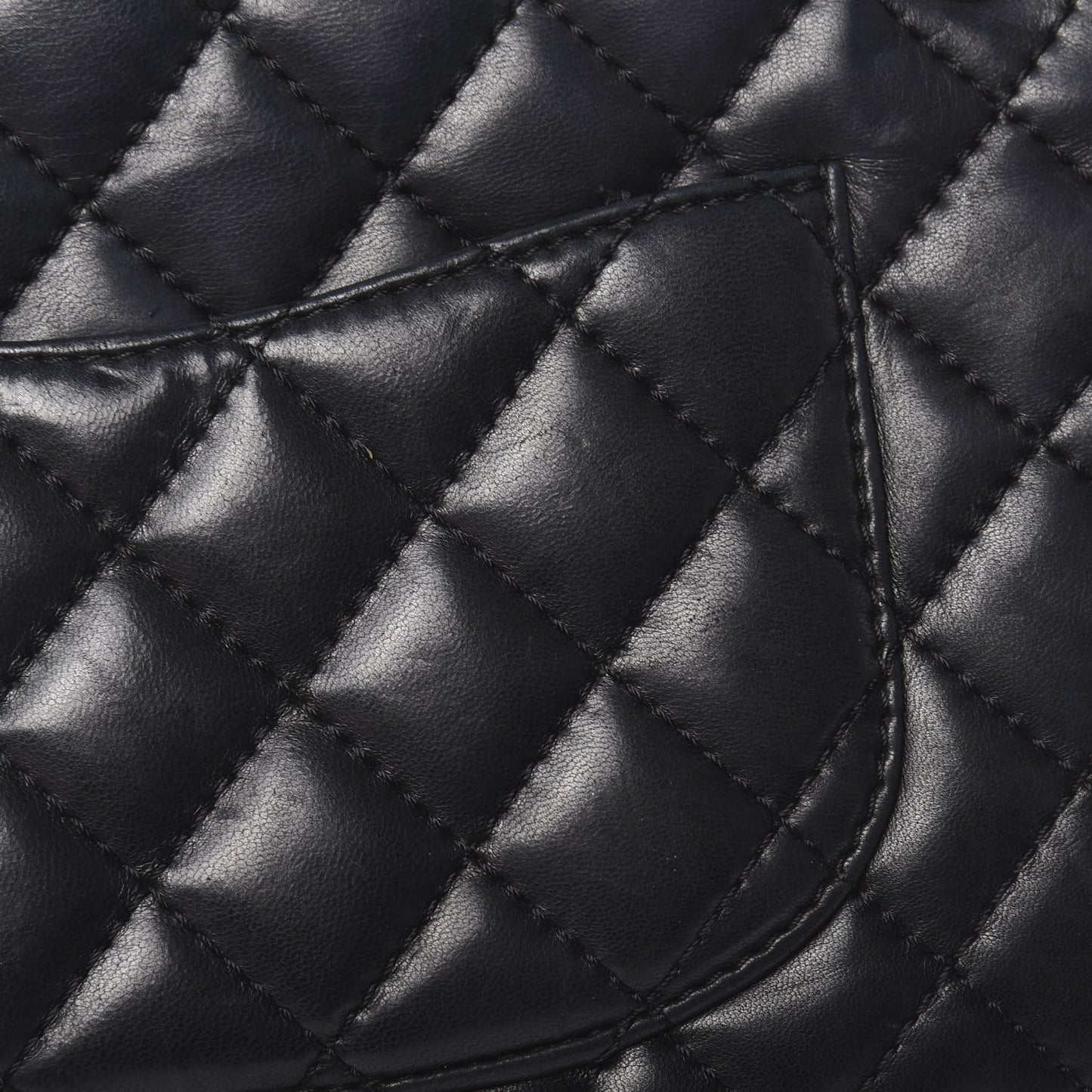 Lambskin Quilted Medium Camera Case Black