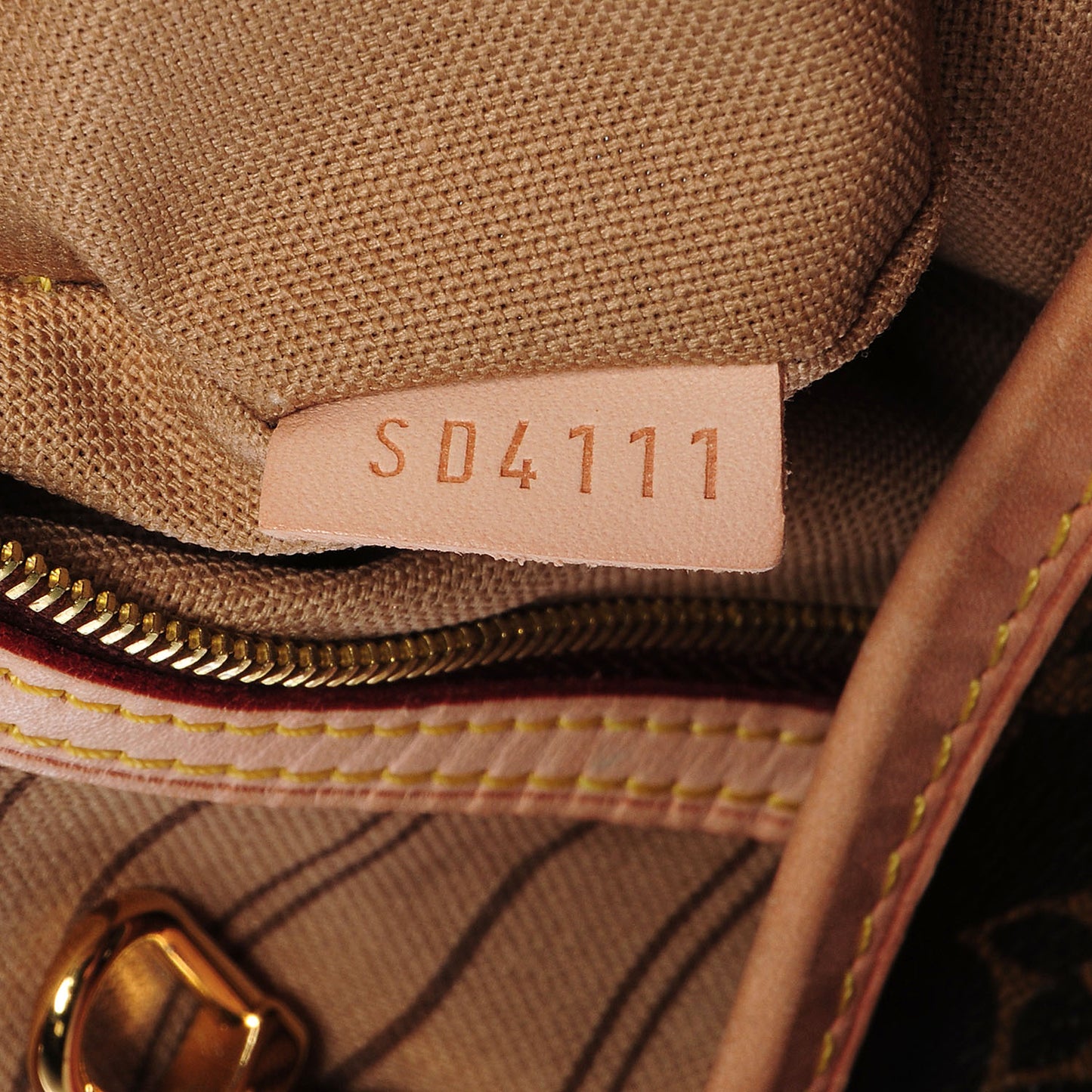 Monogram Delightful GM