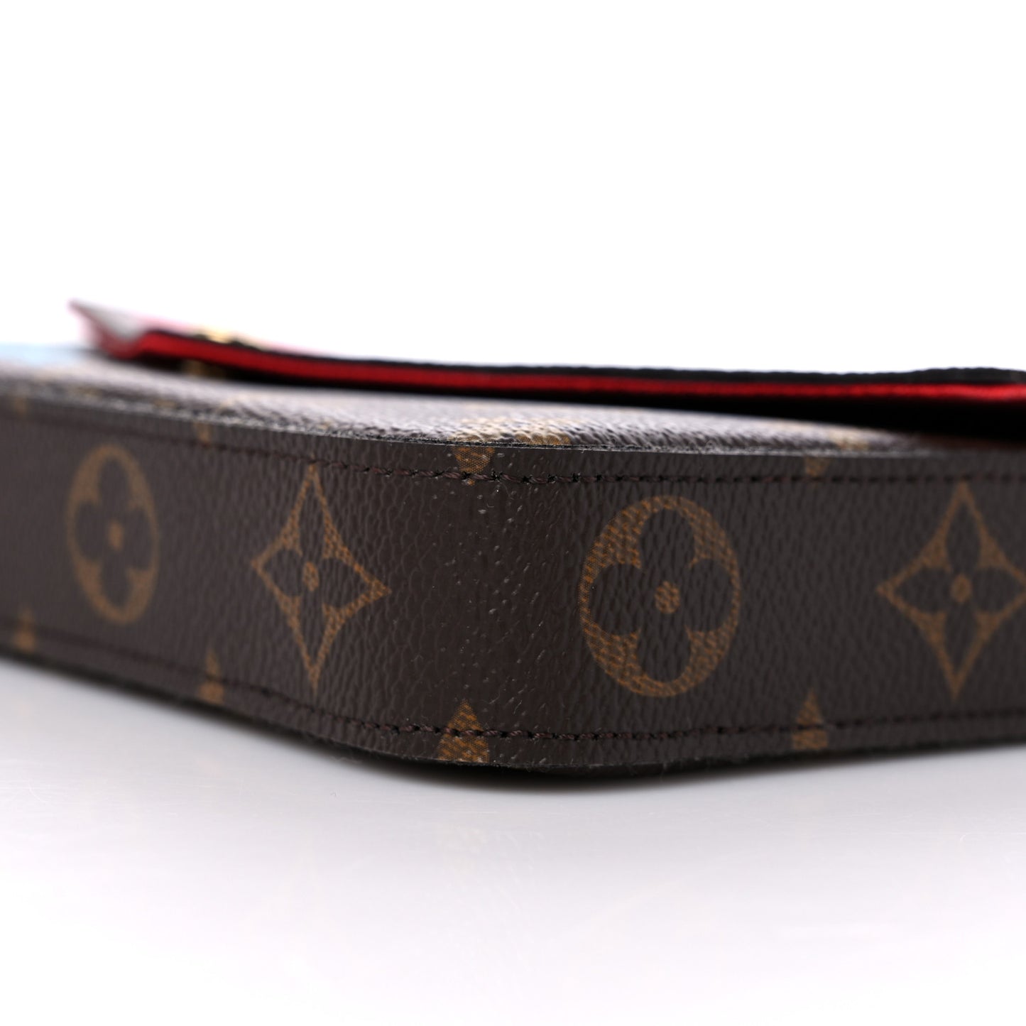 Monogram World Tour Pochette Felicie