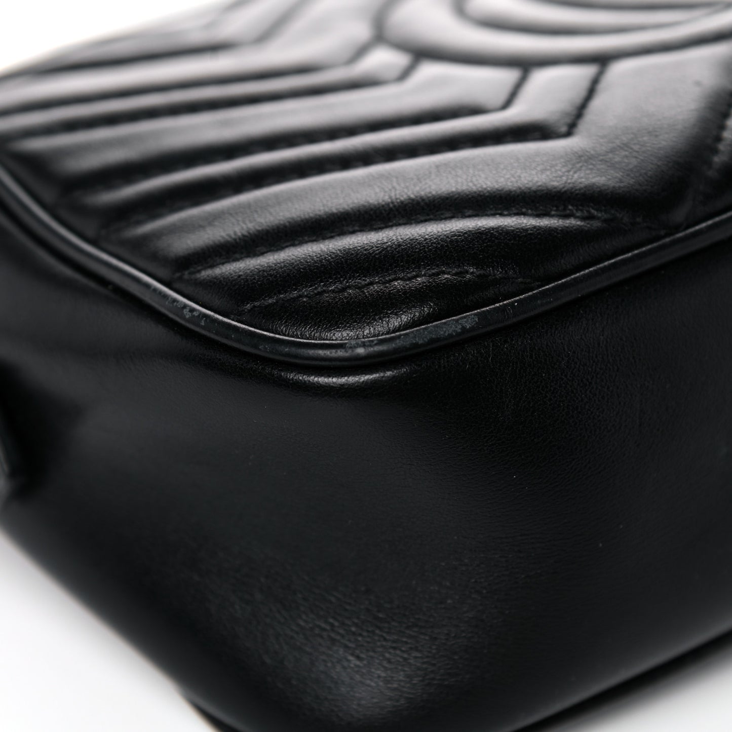 Calfskin Matelasse Small GG Marmont Chain Shoulder Bag Black