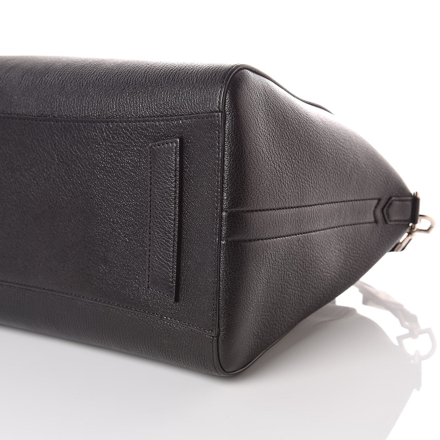 Sugar Goatskin Medium Antigona Black