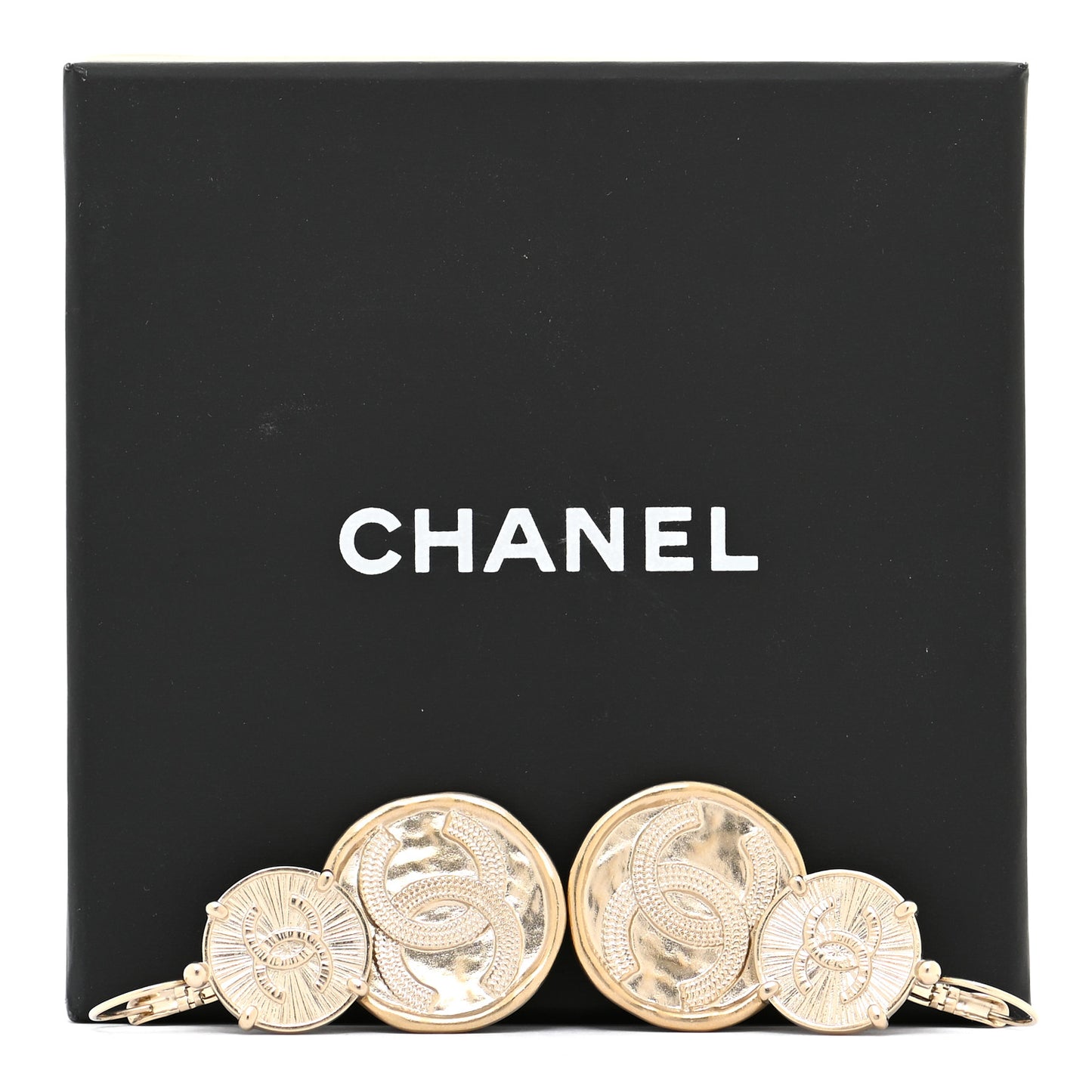 Metal Round CC Medallion Drop Earrings Gold