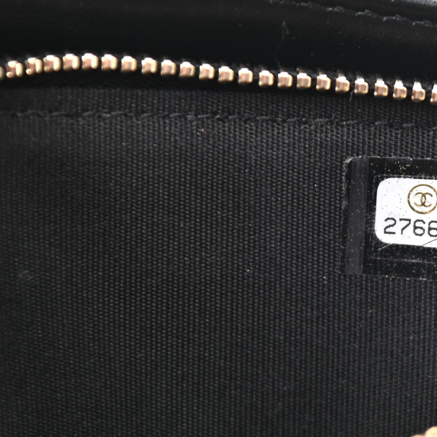 Caviar Quilted CC Filigree Clutch With Chain Black