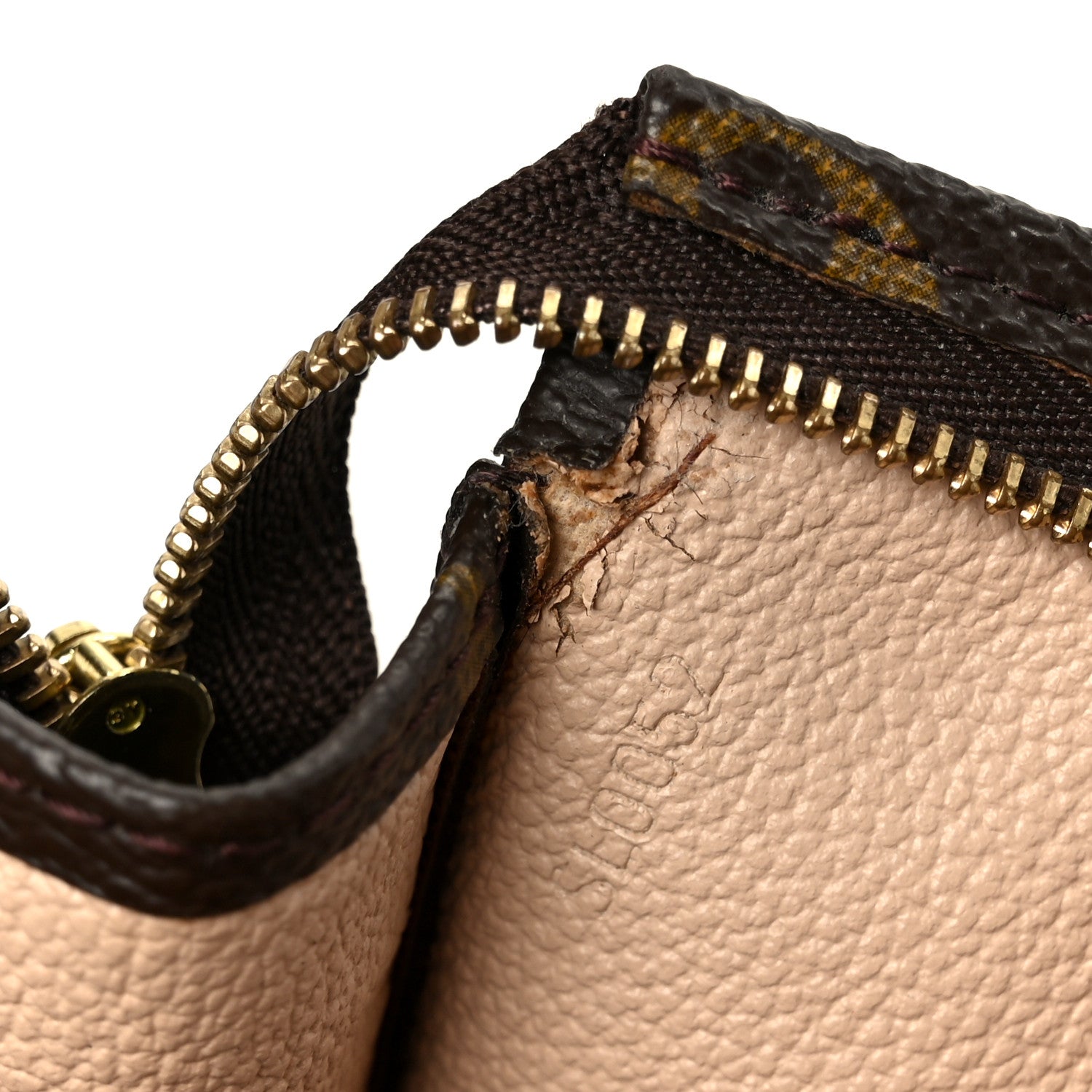 Louis Vuitton Monogram Toiletry Pouch 26 6 of 11
