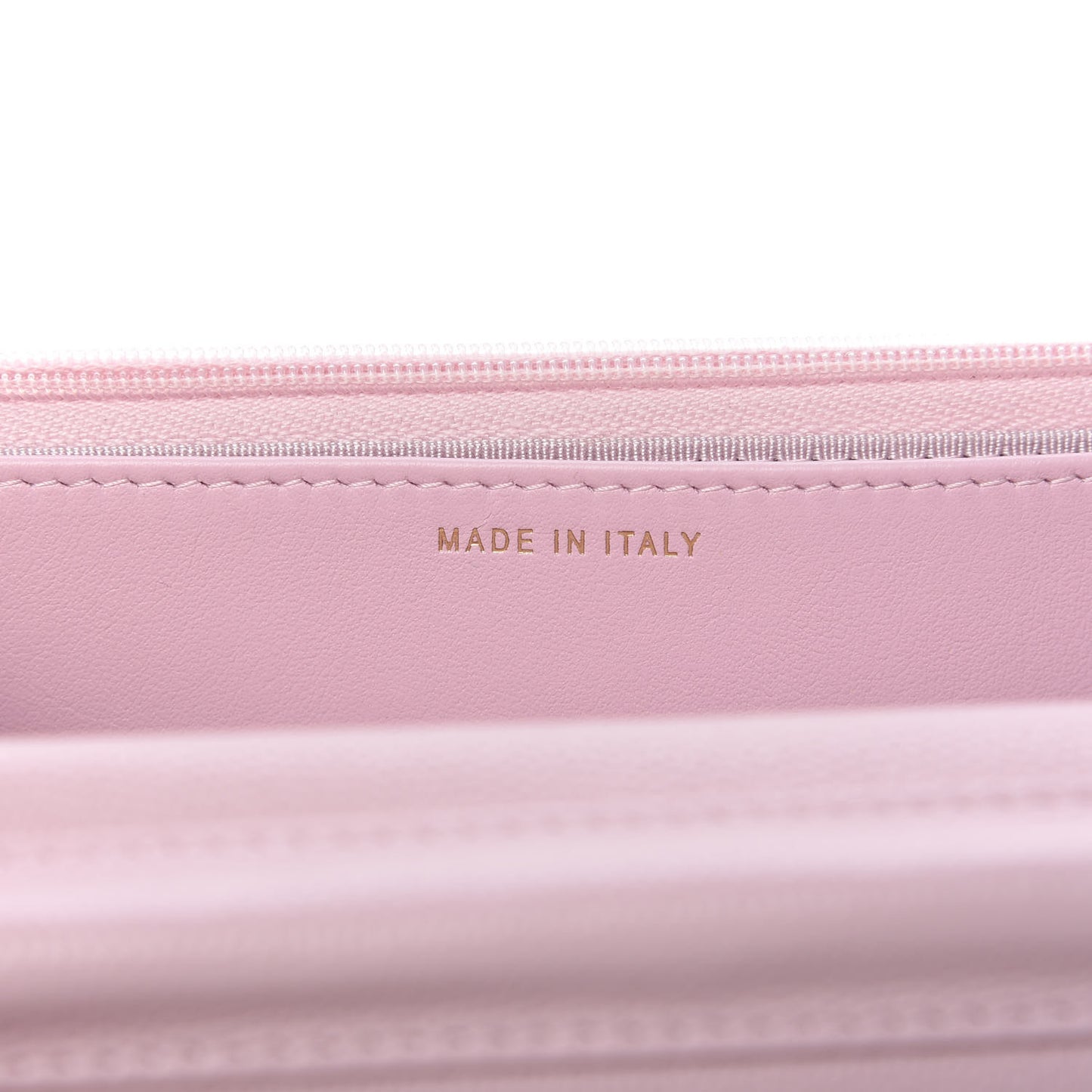 Caviar Quilted Wallet On Chain WOC Light Pink