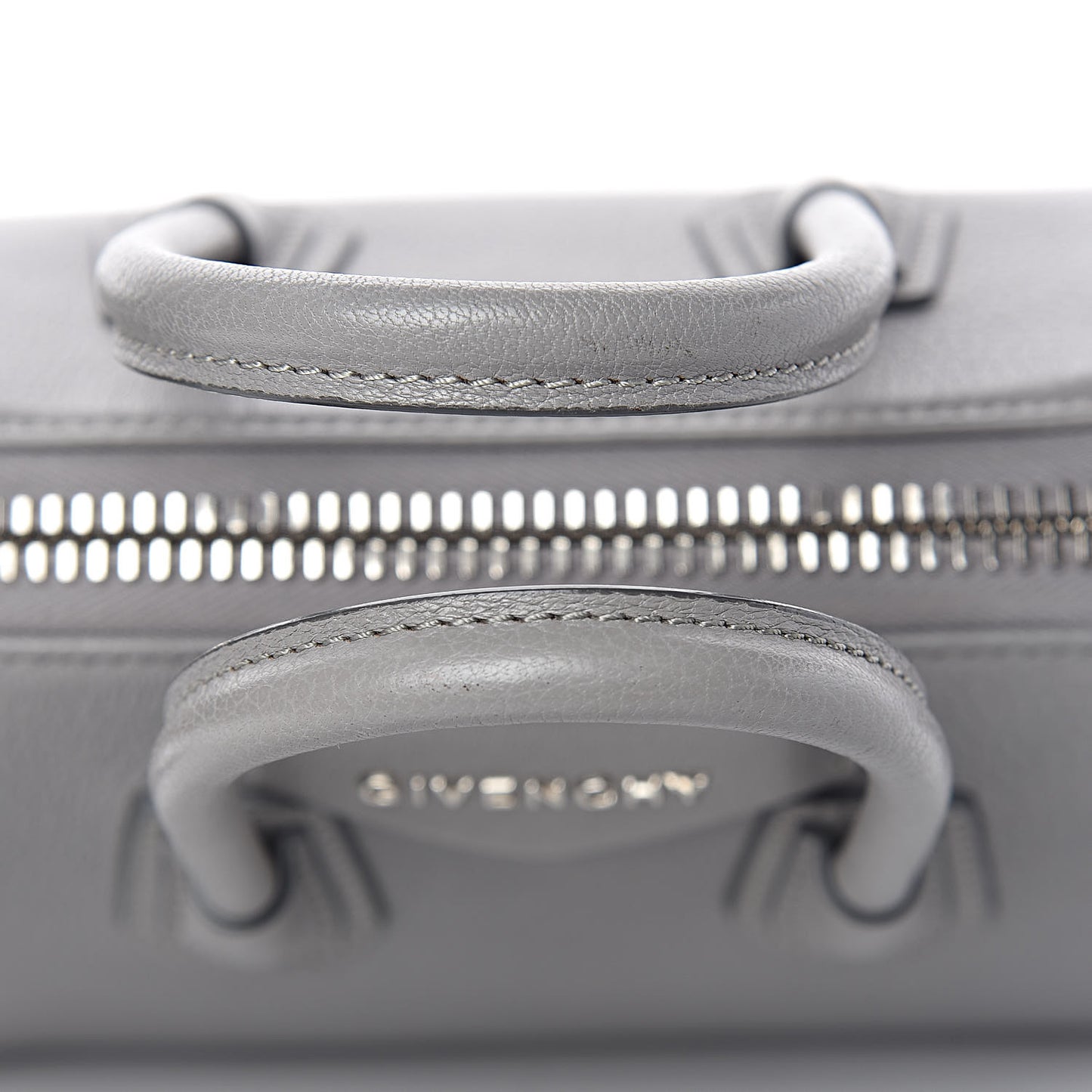 Sugar Goatskin Mini Antigona Pearl Grey