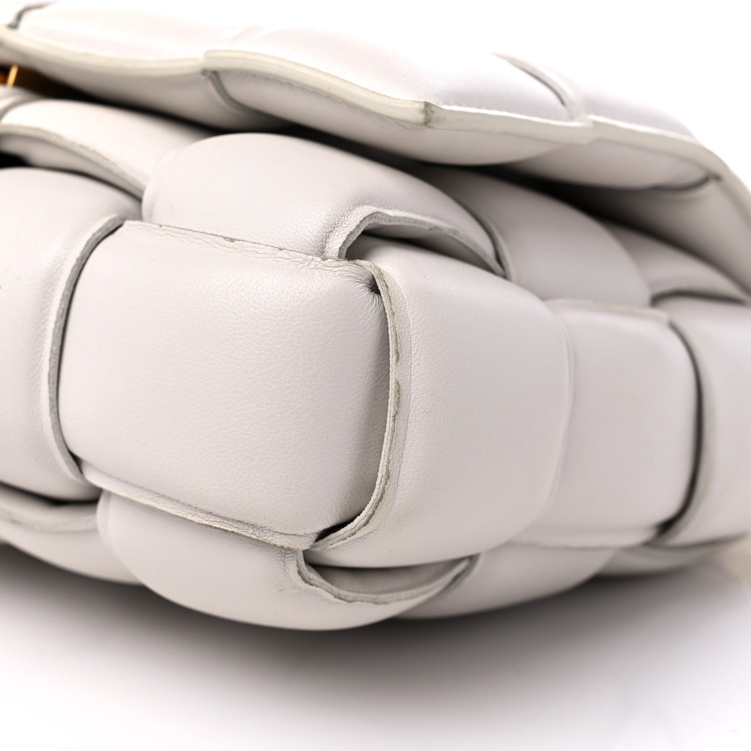 Bottega Veneta Lambskin Maxi Intreccio Padded Chain Cassette Crossbody Bag White 8 of 13